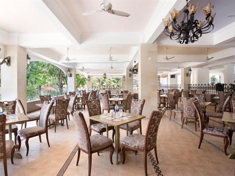 Villa San Lawrenz Лонавала Екстериор снимка