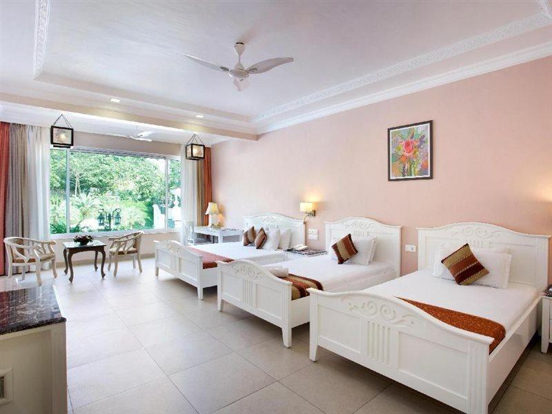 Villa San Lawrenz Лонавала Екстериор снимка