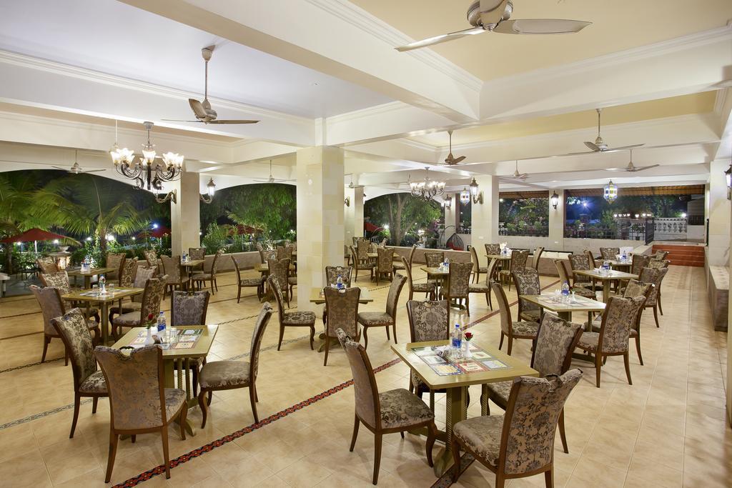Villa San Lawrenz Лонавала Екстериор снимка