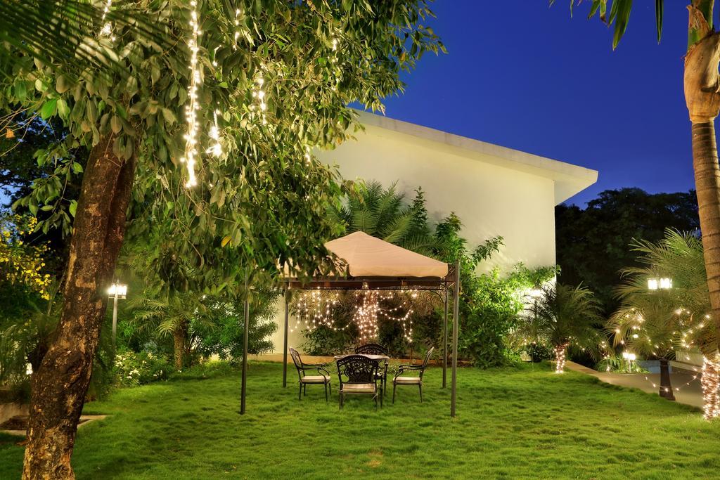 Villa San Lawrenz Лонавала Екстериор снимка