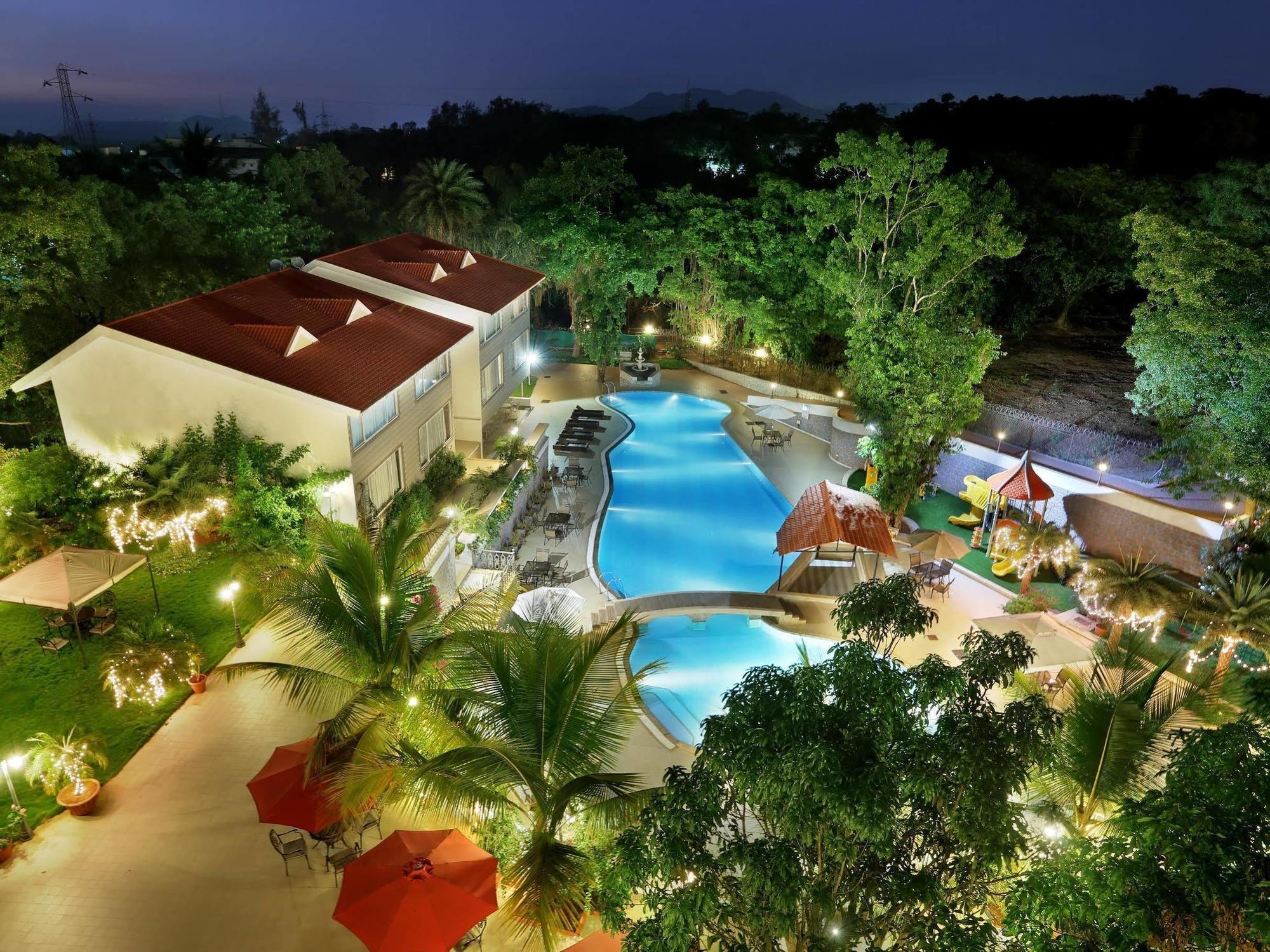 Villa San Lawrenz Лонавала Екстериор снимка